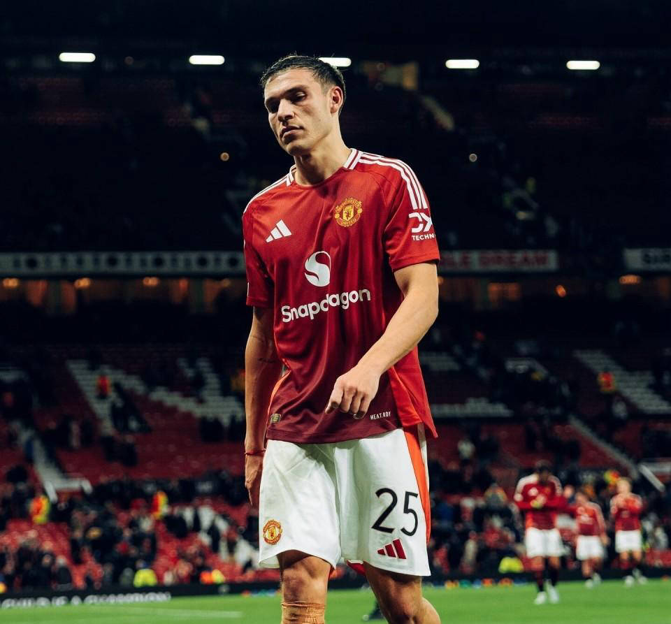 曼联转会战略调整！6000万巨星+德甲射手加盟