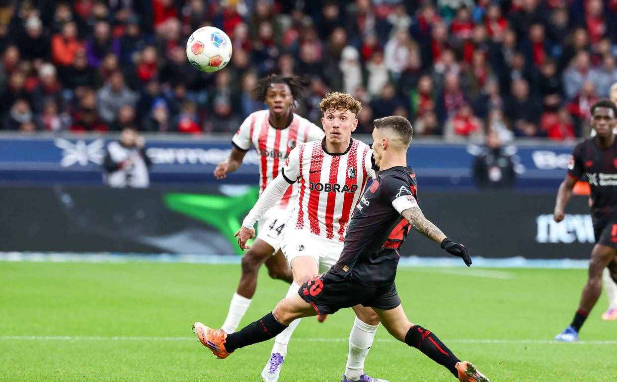 曼联转会战略调整！6000万巨星+德甲射手加盟