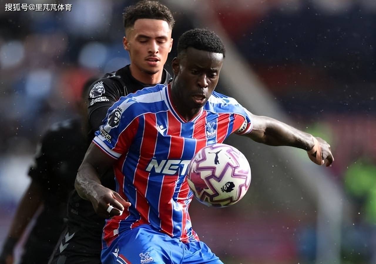 后卫伤个没完，瓜迪奥拉遇到大挑战！冬季转会窗曼城开追格伊