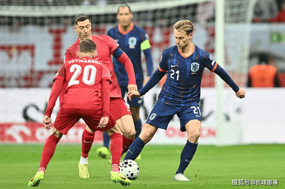 随着荷兰1-1波兰，德国2-0，世预赛最新积分榜：克罗地亚进世界杯