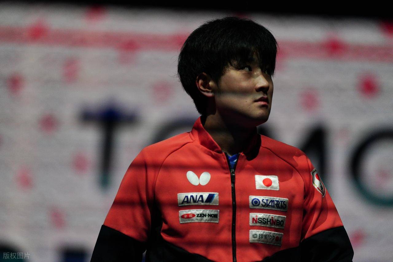 愤怒！央媒痛斥张本智和拜鬼+三笘薰与战犯合影：带来严重伤害