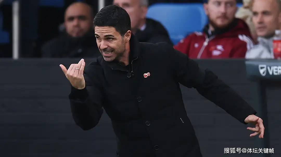 英超赛程难度解析：轻松赛程能否助力利物浦与曼城扭转颓势？