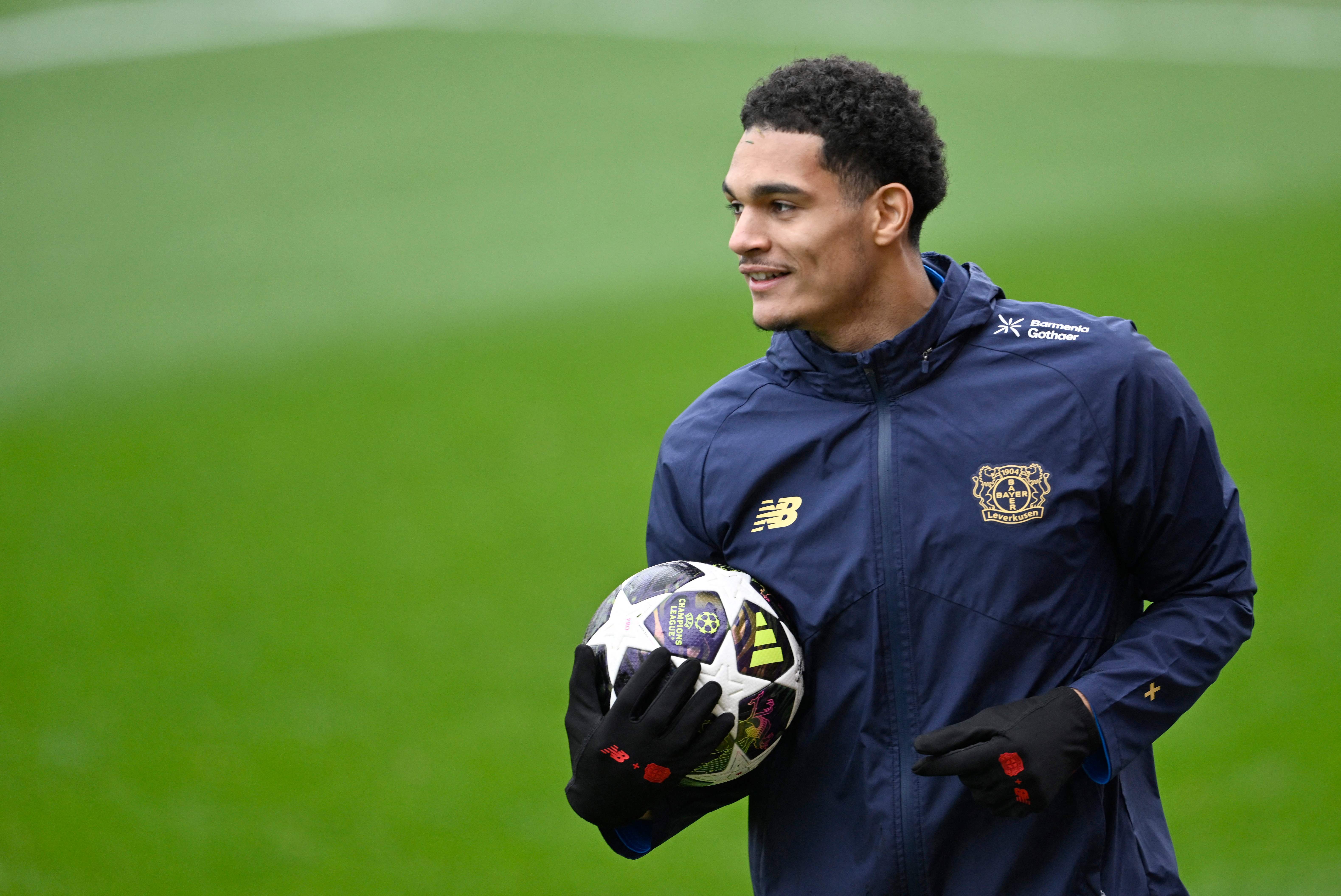 （外代二线）足球——欧冠：勒沃库森赛前训练