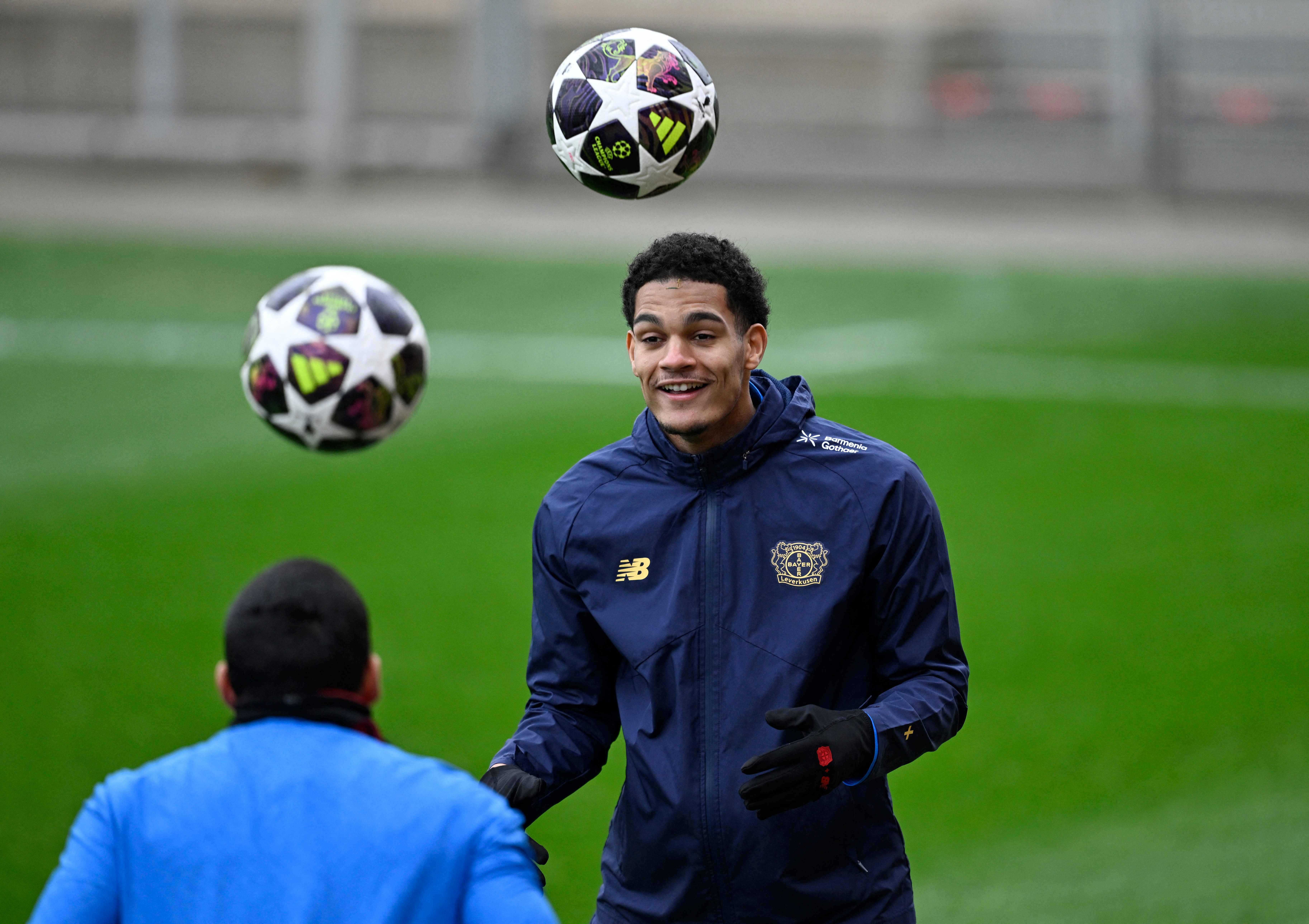 （外代二线）足球——欧冠：勒沃库森赛前训练